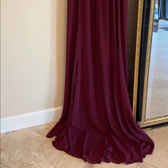Show me your MUMU burgundy maxi dress - Picture 4 of 9